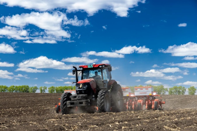 What is the level of international first-line power shift tractors What is the level of international first-line power shift tractors