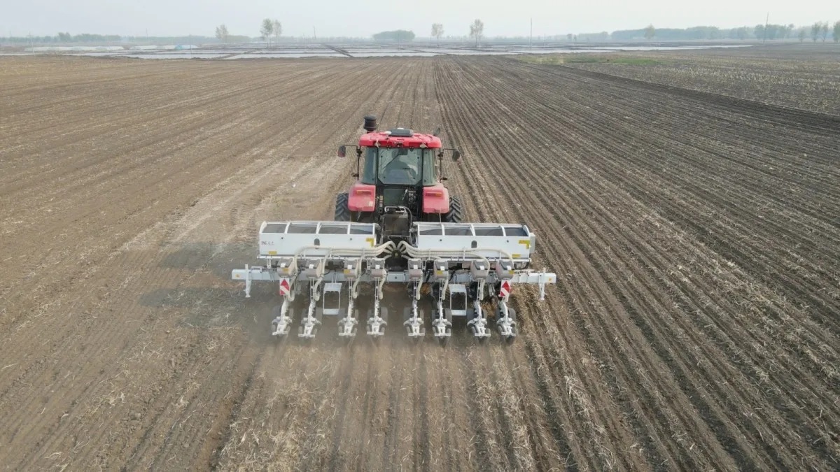 Industrial transition from mechanization to intelligence