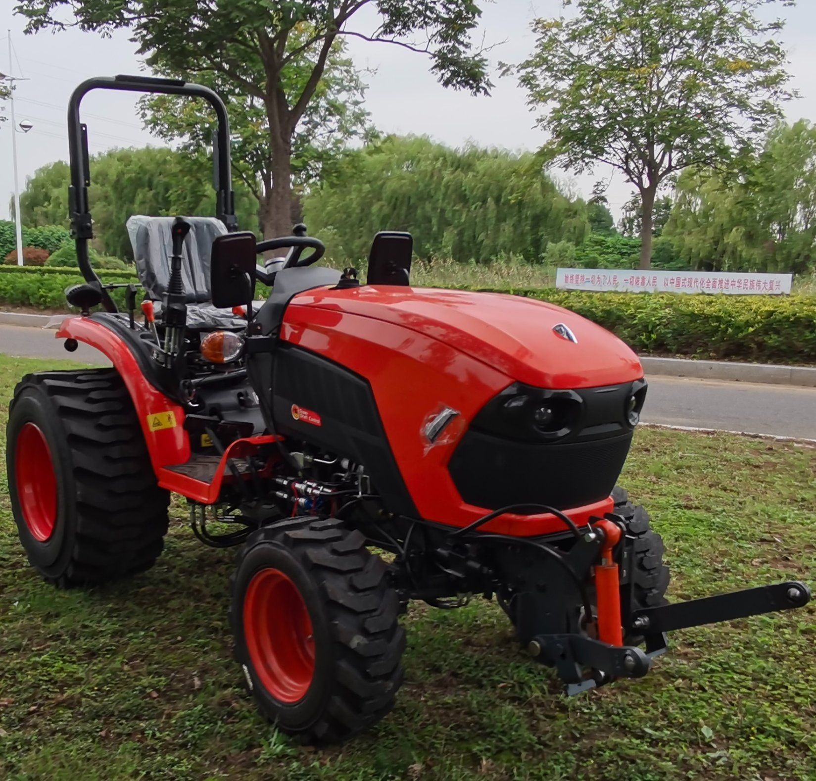 Chinese 4WD Compact Mini Tractors