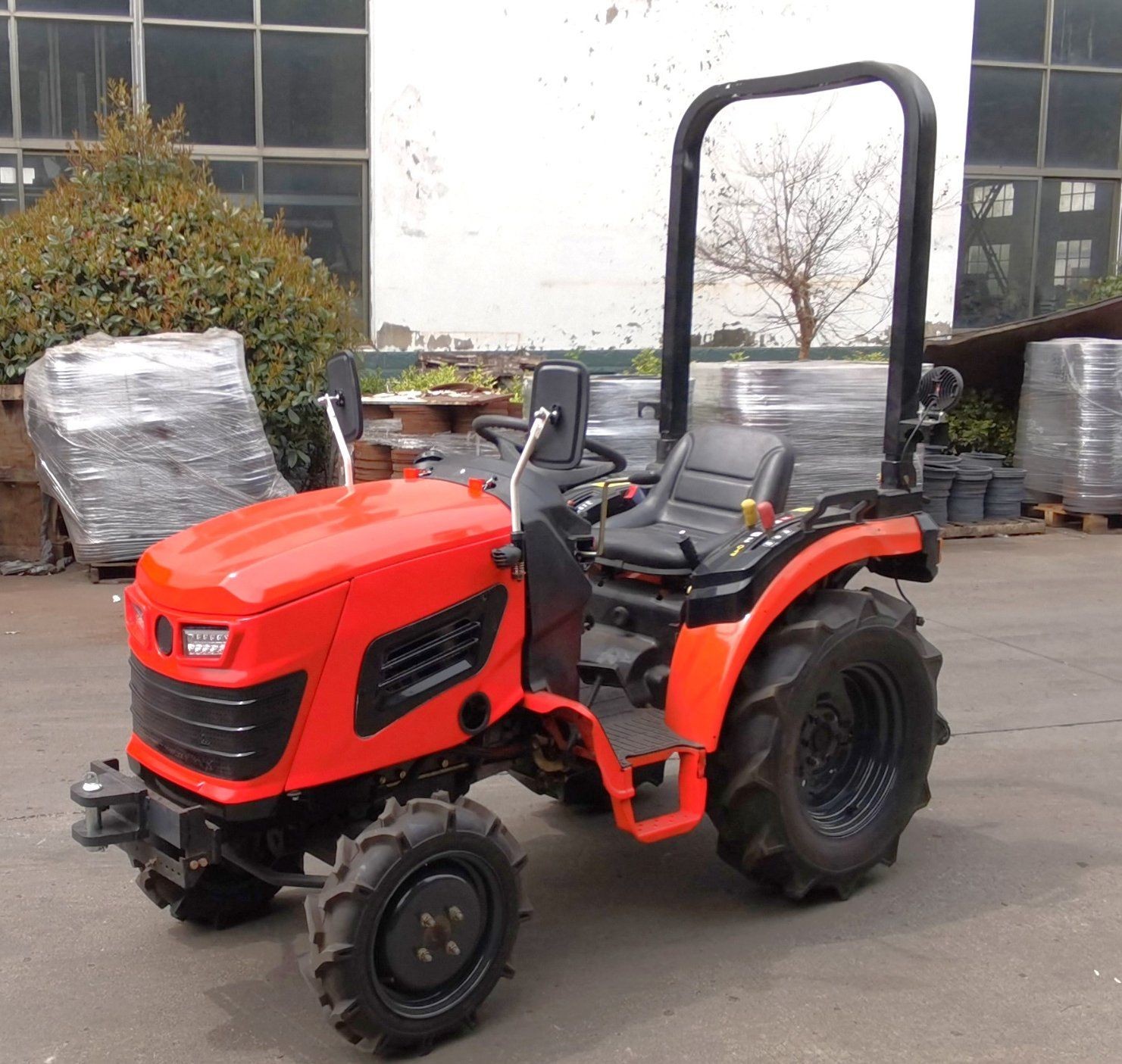 Compact Tractor with MID Pto and MID Mower Deck