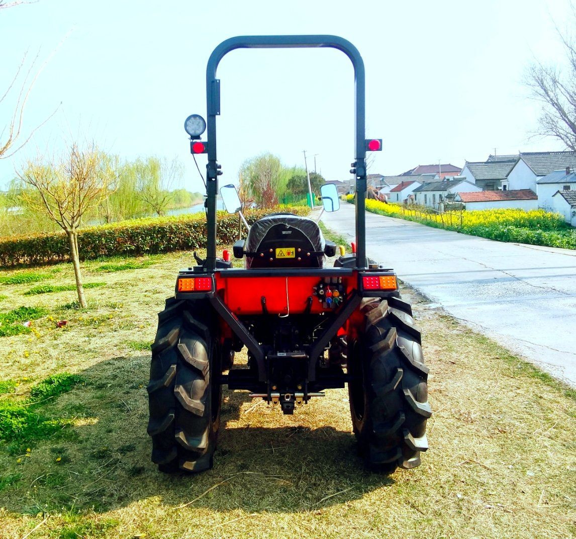 Hst Tractor with Coc and EPA Engine